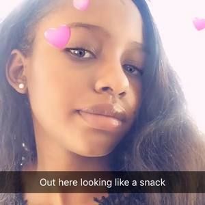 Meet your Posher, Sabine